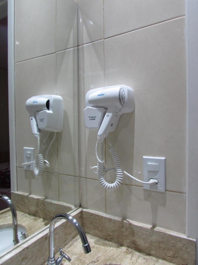 Hotel Tropicalia Proximo A 25 De Marco , Bras E Bom Retiro "Com Estacionamento Conveniado Ao Lado Do Hotel" São Paulo Zewnętrze zdjęcie